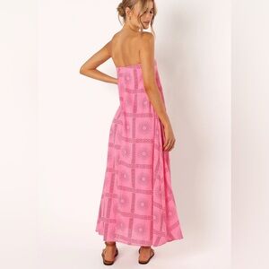 NWT Petal & Pup Pink Sun Print Dress 🌞